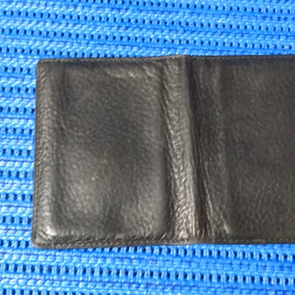 Leather card holder - Picture 5 of 6
